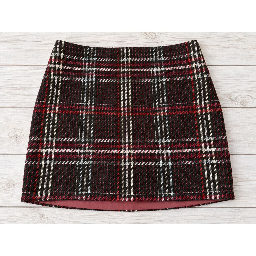 WhiteHouse BlackMarket Plaid Tweed Mini Skirt Black Red Blue Lined Size 14 -4844